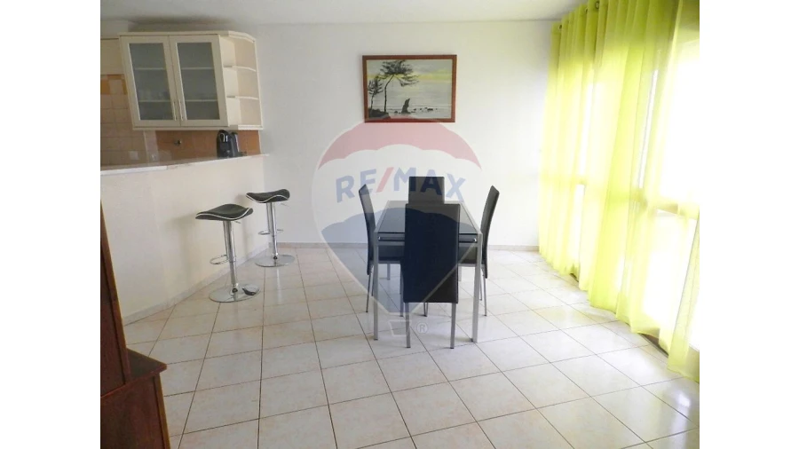 Apartamento T2 para Venda em Albufeira e Olhos de Água Foto 3