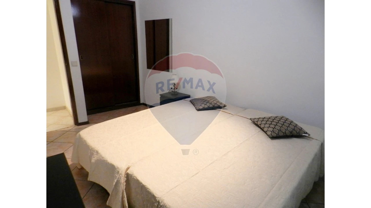 Apartamento T2 para Venda em Albufeira e Olhos de Água Foto 16