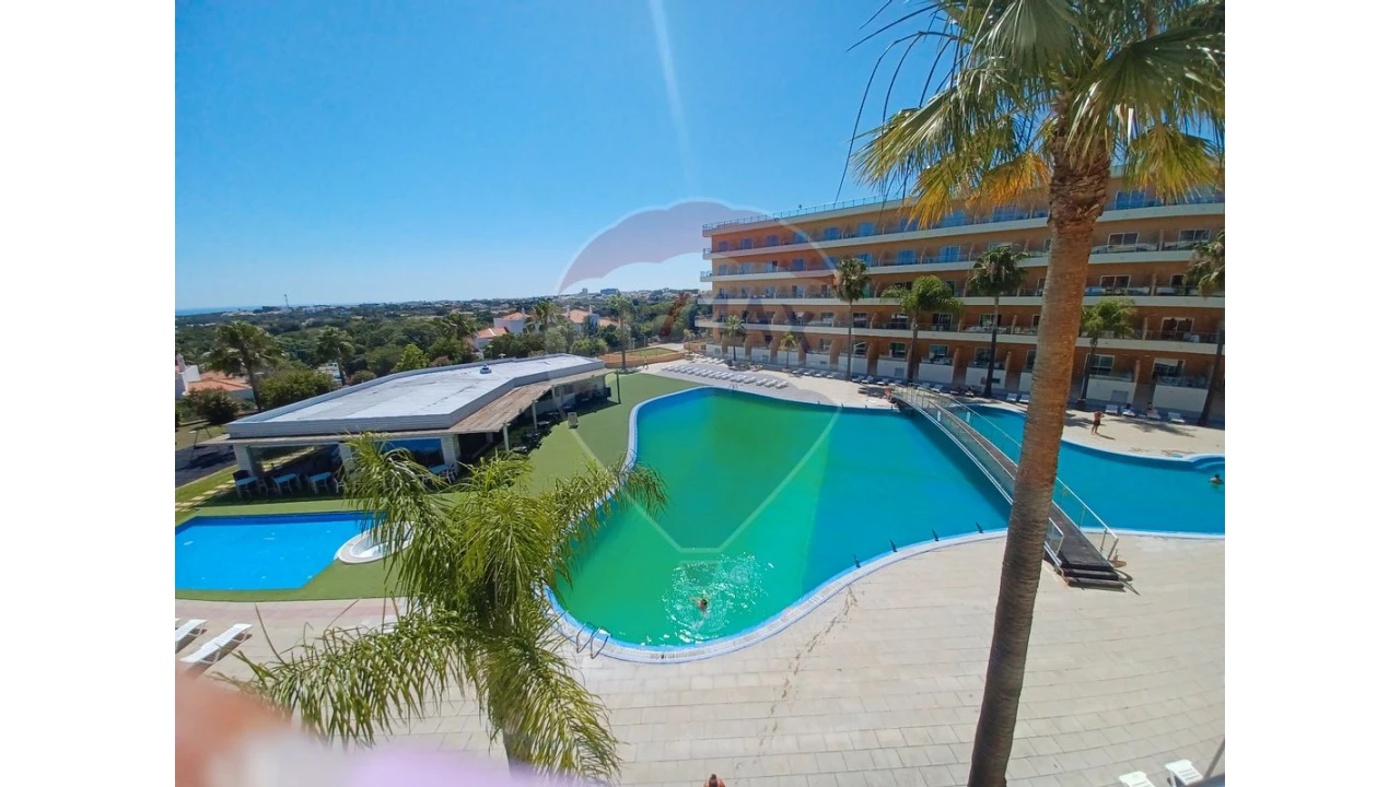 Apartamento T1 para Venda em Albufeira e Olhos de Água Foto 1