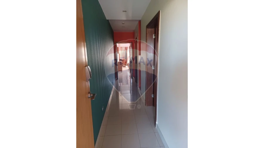 Apartamento T1 para Venda em Albufeira e Olhos de Água Foto 6