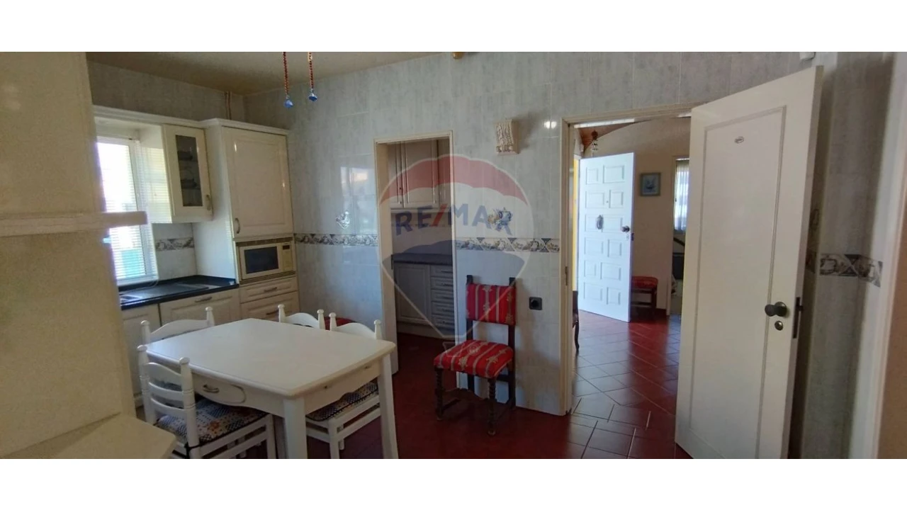 Moradia T5 para Venda em Albufeira e Olhos de Água Foto 8