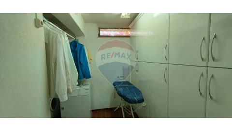 Moradia T5 para Venda em Albufeira e Olhos de Água