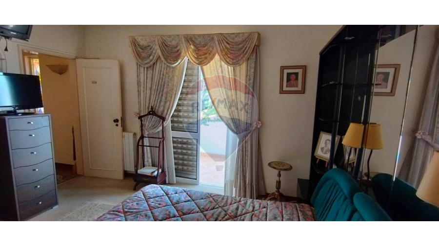 Moradia T5 para Venda em Albufeira e Olhos de Água Foto 26