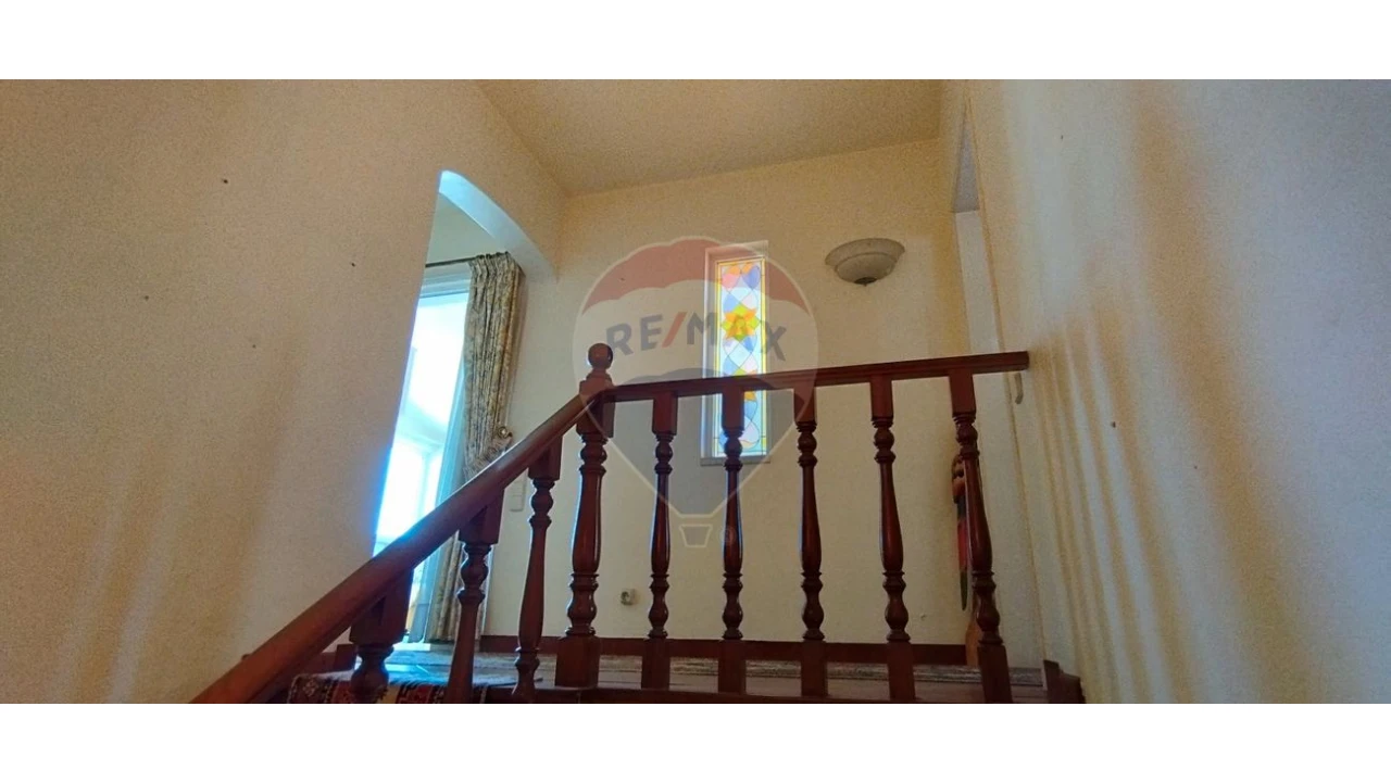 Moradia T5 para Venda em Albufeira e Olhos de Água Foto 16