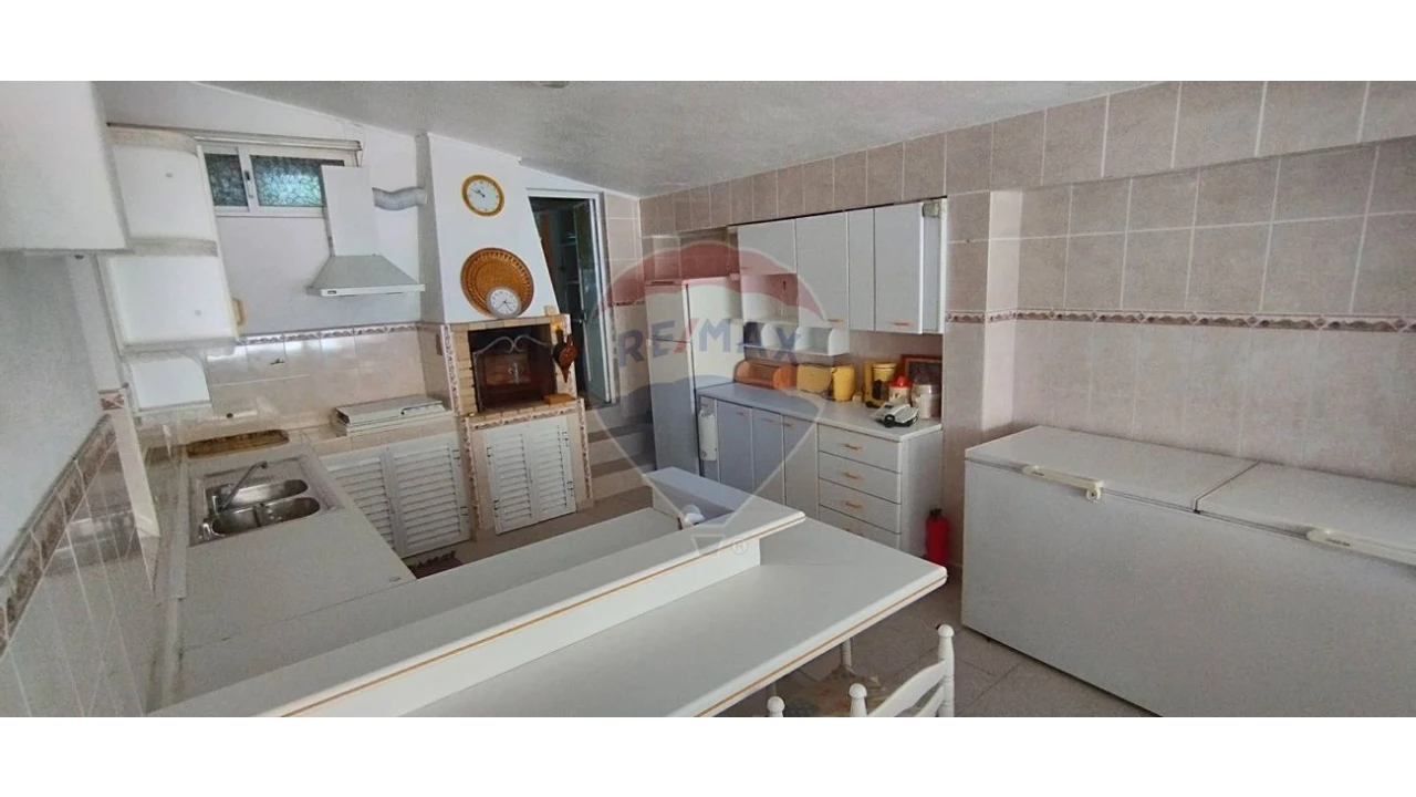 Moradia T5 para Venda em Albufeira e Olhos de Água Foto 9