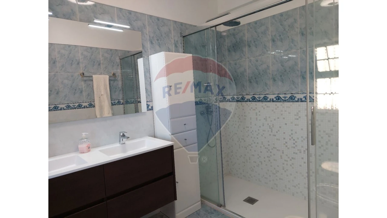 Moradia T4 para Venda em São Brás de Alportel Foto 10