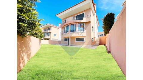 Moradia T5 para Venda em Alcabideche