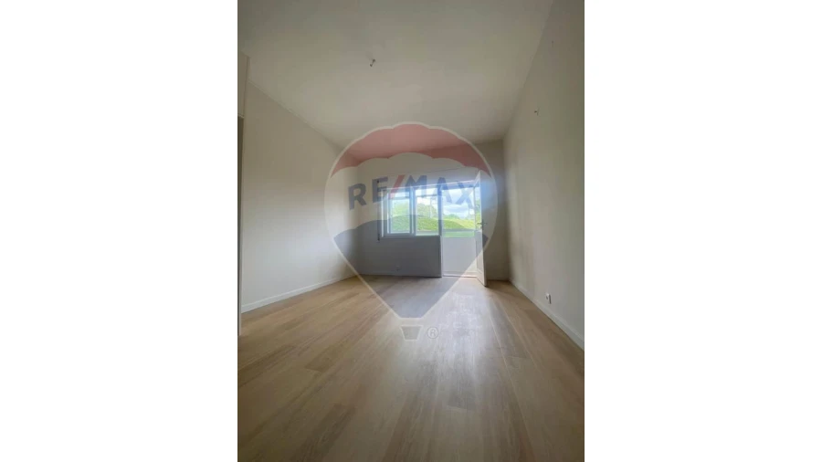 Apartamento T1 para Venda em Cedofeita, Santo Ildefonso, Sé, Miragaia, São Nicolau e Vitória Foto 11