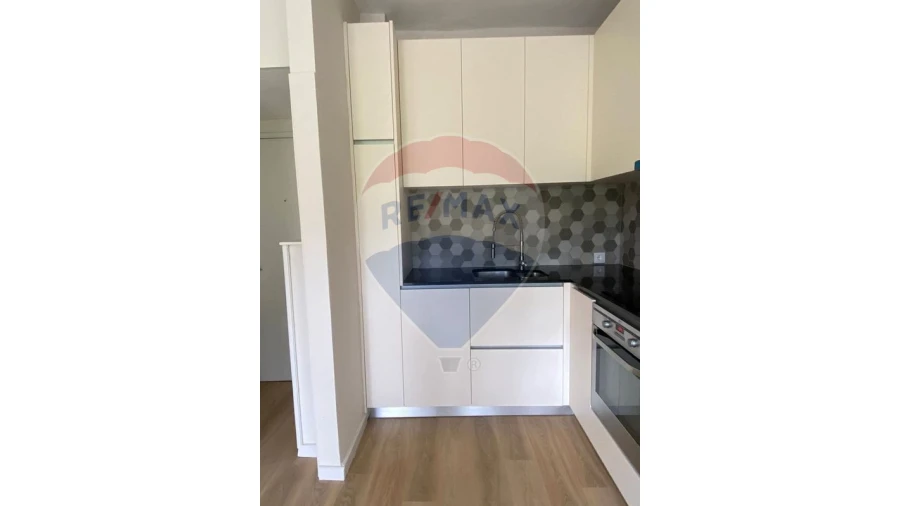 Apartamento T1 para Venda em Cedofeita, Santo Ildefonso, Sé, Miragaia, São Nicolau e Vitória Foto 4