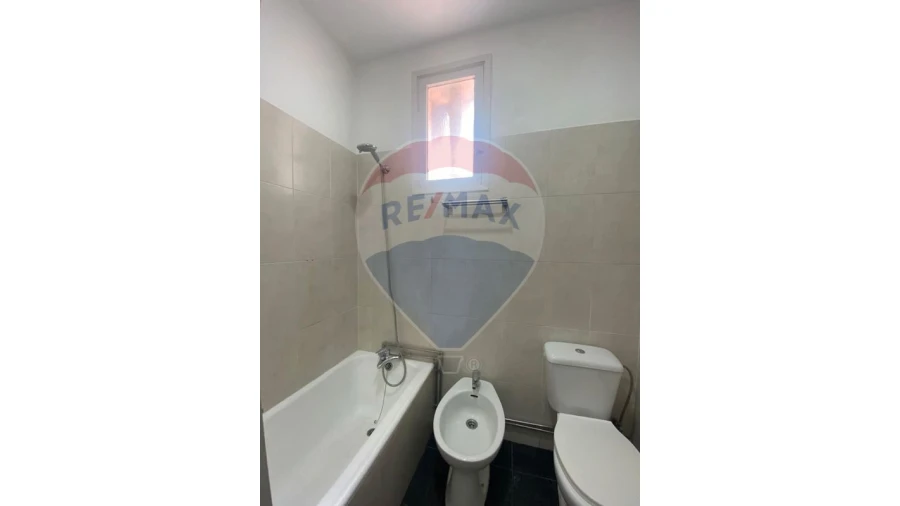 Apartamento T1 para Venda em Cedofeita, Santo Ildefonso, Sé, Miragaia, São Nicolau e Vitória Foto 9