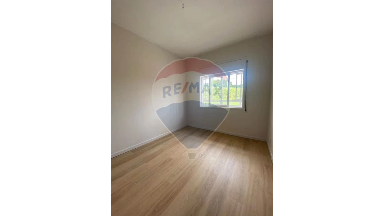 Apartamento T1 para Venda em Cedofeita, Santo Ildefonso, Sé, Miragaia, São Nicolau e Vitória Foto 3