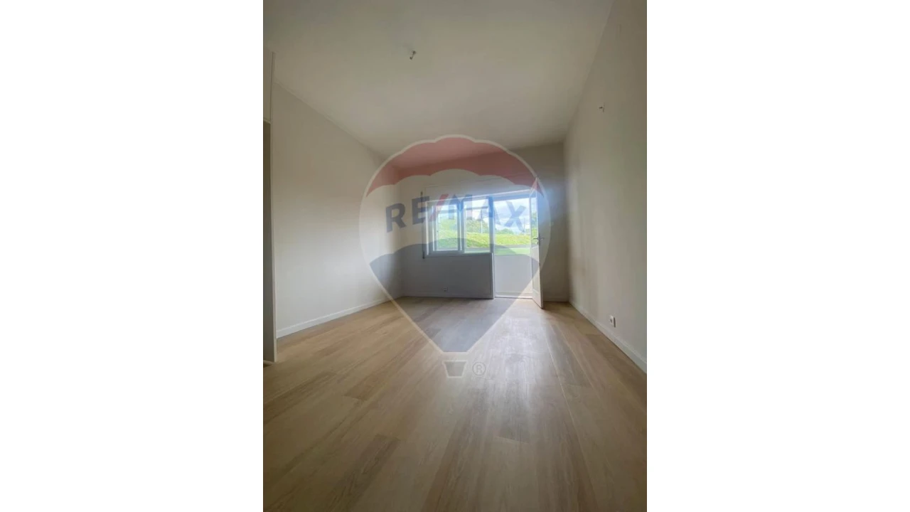 Apartamento T1 para Venda em Cedofeita, Santo Ildefonso, Sé, Miragaia, São Nicolau e Vitória Foto 8
