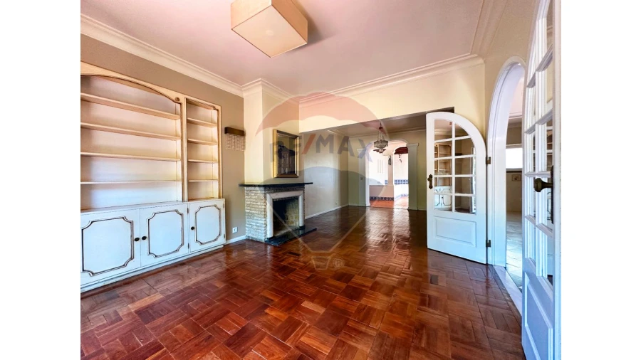 Moradia T3 para Venda em Carcavelos e Parede Foto 4