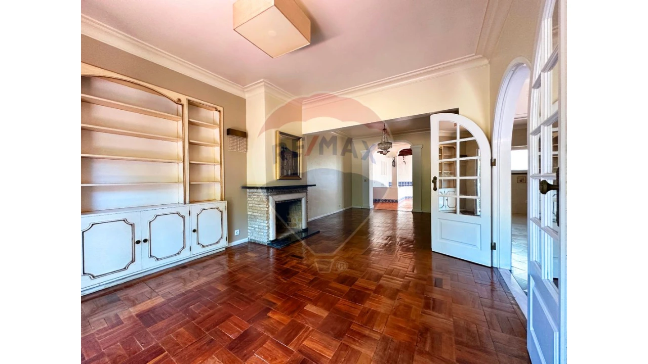 Moradia T3 para Venda em Carcavelos e Parede Foto 4