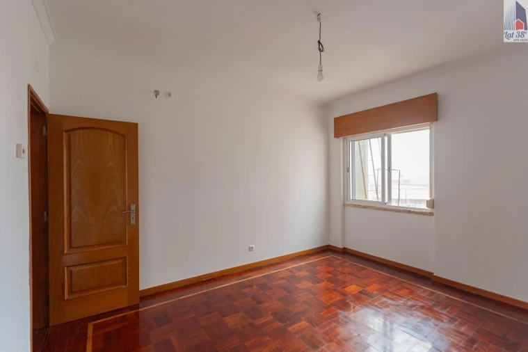 Apartamento T2 para Venda em Falagueira-Venda Nova Foto 8