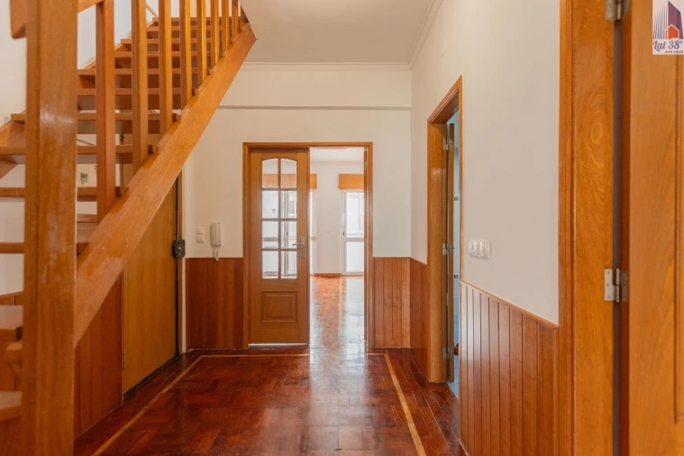 Apartamento T2 para Venda em Falagueira-Venda Nova Foto 11