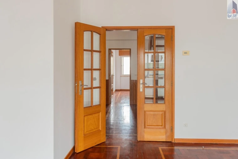 Apartamento T2 para Venda em Falagueira-Venda Nova Foto 5