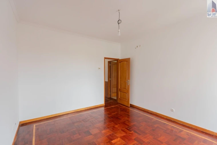 Apartamento T2 para Venda em Falagueira-Venda Nova Foto 9