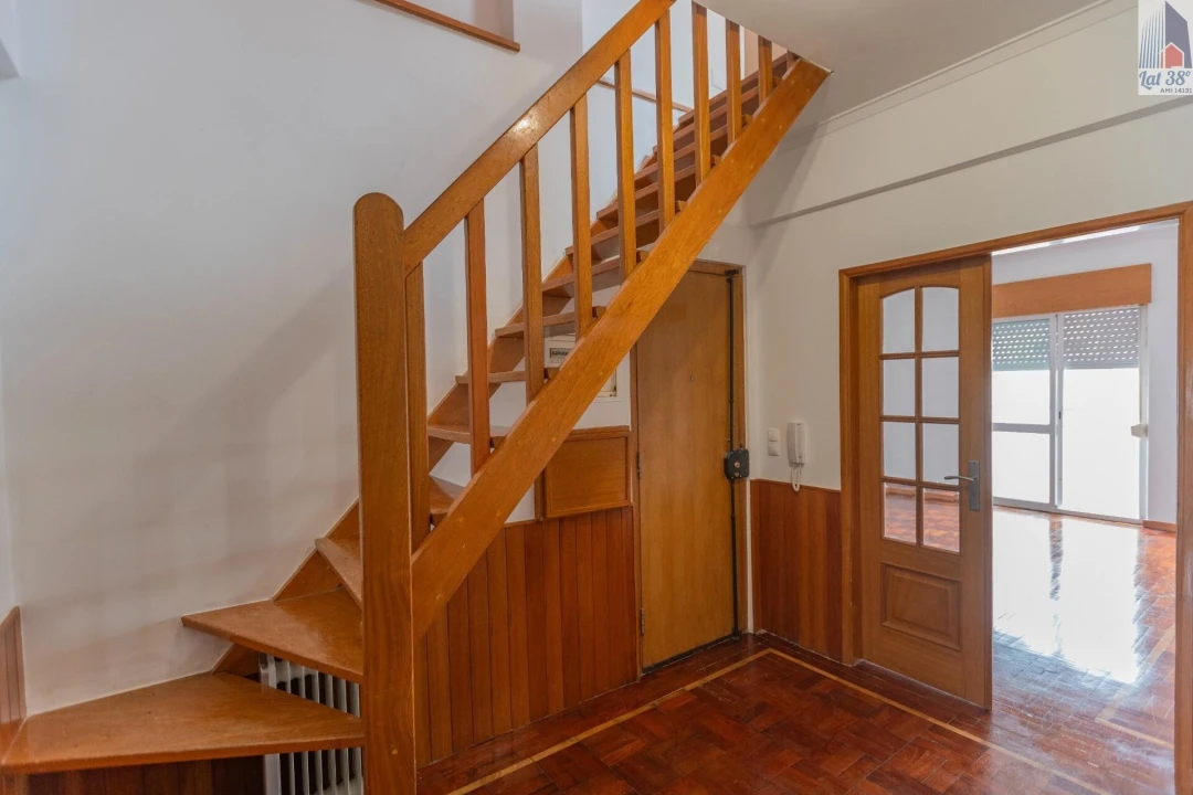 Apartamento T2 para Venda em Falagueira-Venda Nova Foto 12