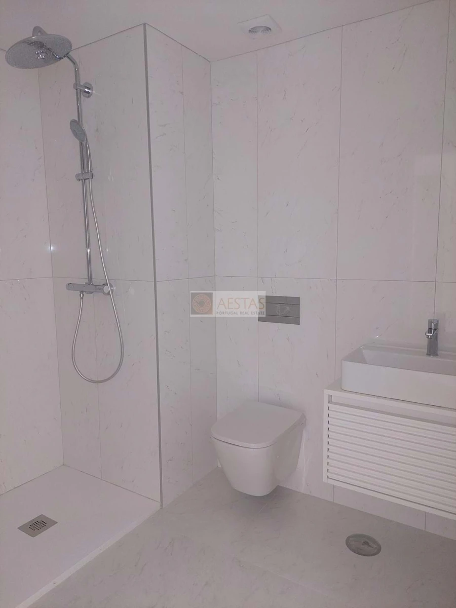 Apartamento T2 para Venda em Canidelo Foto 10