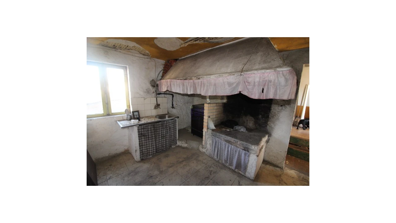 Moradia T2 para Venda em Palmeira de Faro e Curvos Foto 4