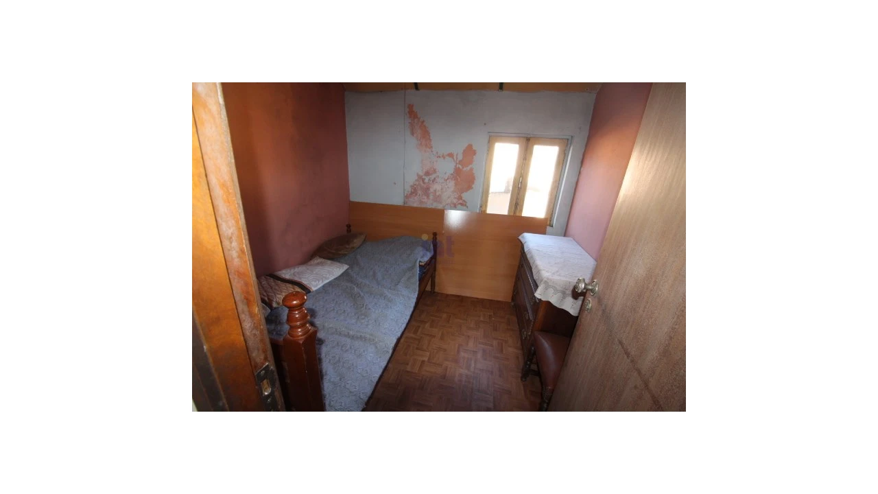 Moradia T2 para Venda em Palmeira de Faro e Curvos Foto 9