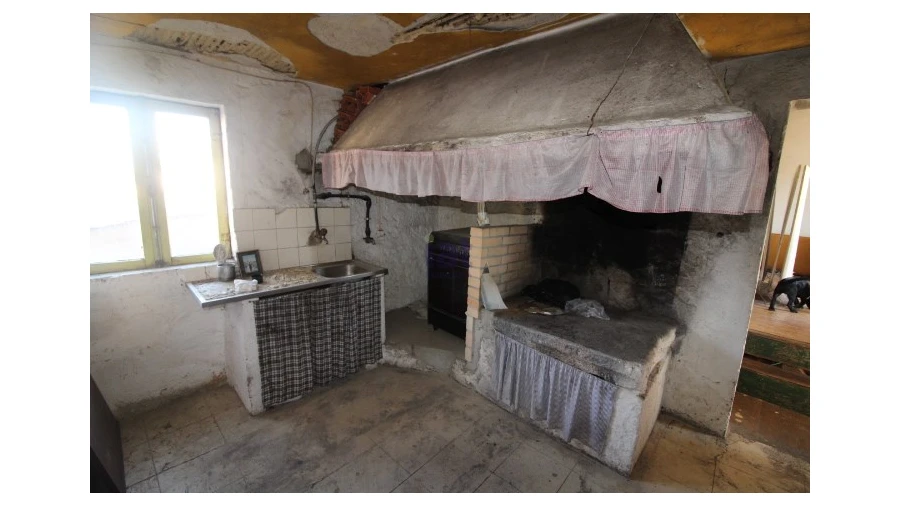 Moradia T2 para Venda em Palmeira de Faro e Curvos Foto 4