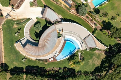 Moradia T5 para Venda em Quarteira