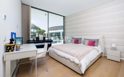 Moradia T5 para Venda em Quarteira