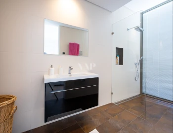 Moradia T5 para Venda em Quarteira