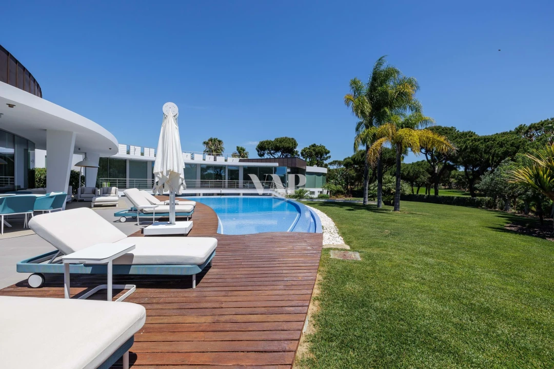 Moradia T5 para Venda em Quarteira Foto 60