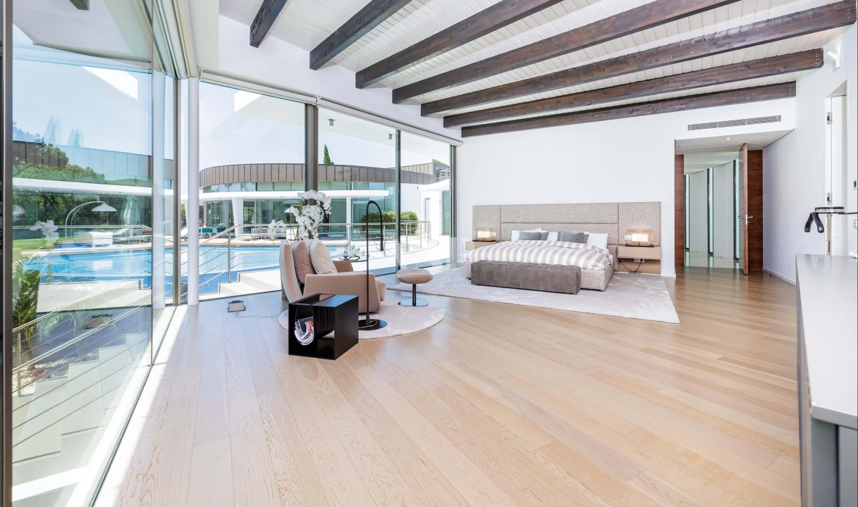 Moradia T5 para Venda em Quarteira Foto 28