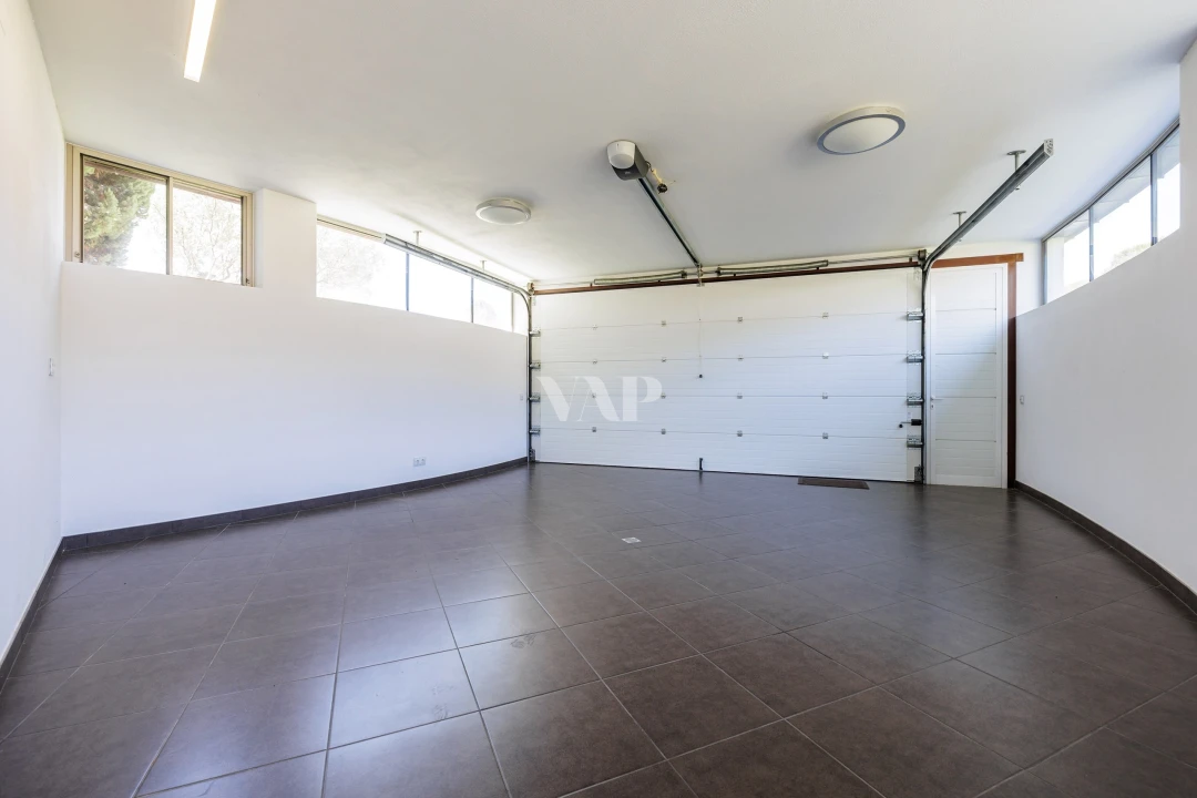 Moradia T5 para Venda em Quarteira Foto 43