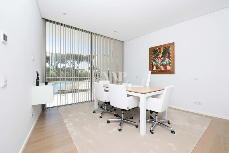 Moradia T5 para Venda em Quarteira Foto 22