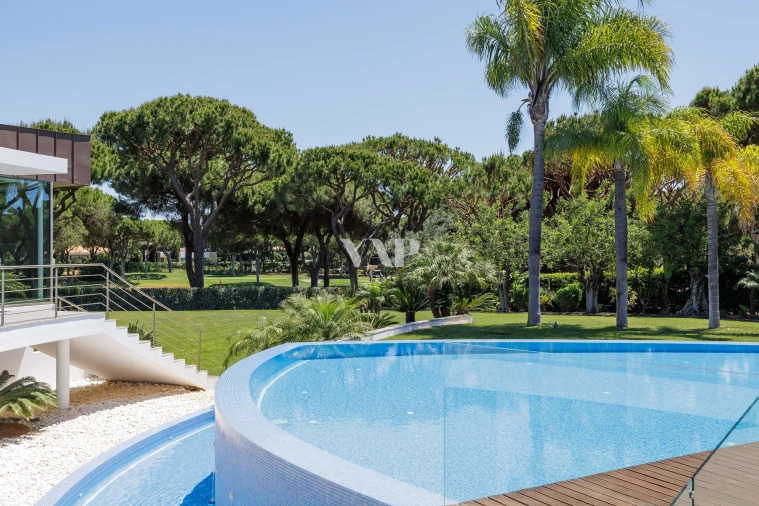 Moradia T5 para Venda em Quarteira Foto 67