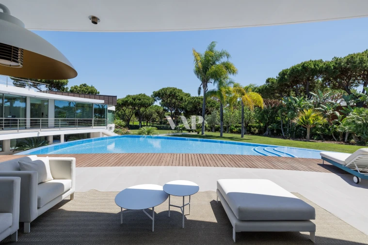 Moradia T5 para Venda em Quarteira Foto 65