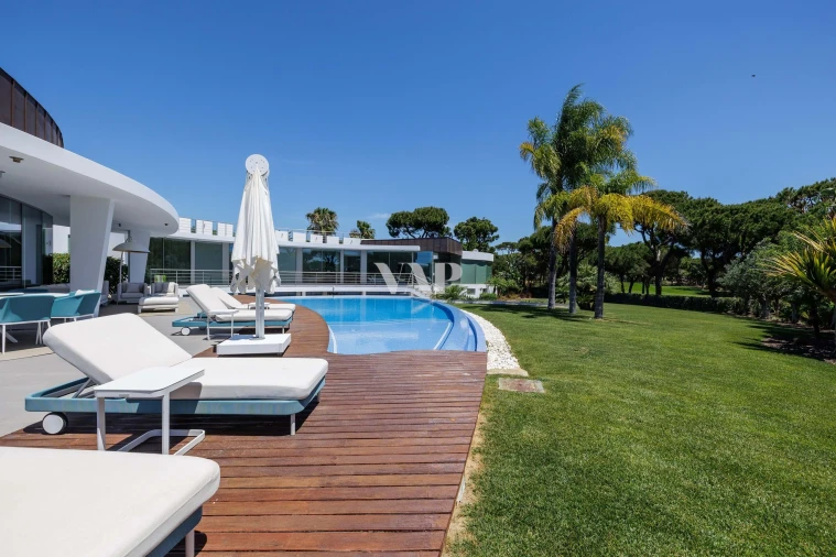 Moradia T5 para Venda em Quarteira Foto 60