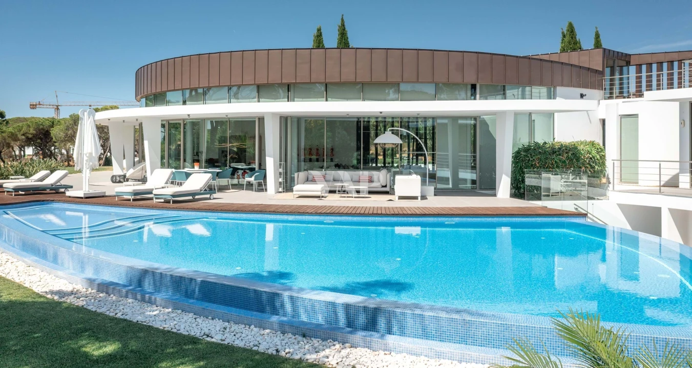 Moradia T5 para Venda em Quarteira Foto 51