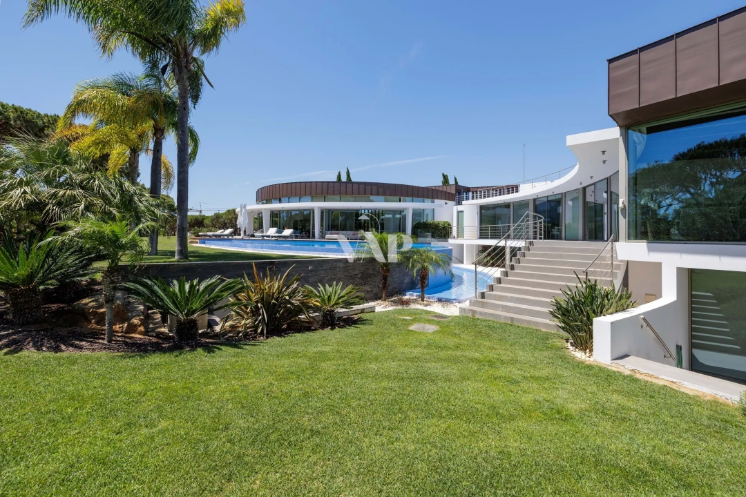 Moradia T5 para Venda em Quarteira Foto 66