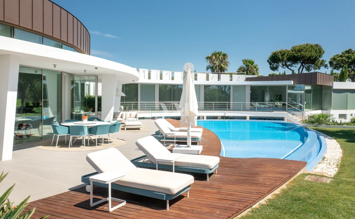 Moradia T5 para Venda em Quarteira Foto 52