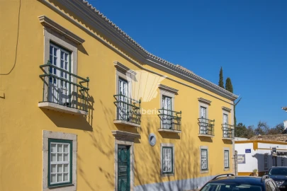 Moradia T2 para Venda em Faro (Sé e São Pedro)