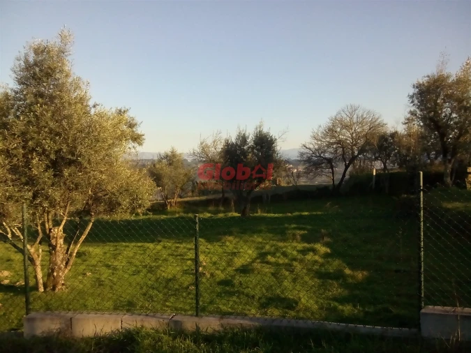 Terreno para Venda em Fragosela Foto 2