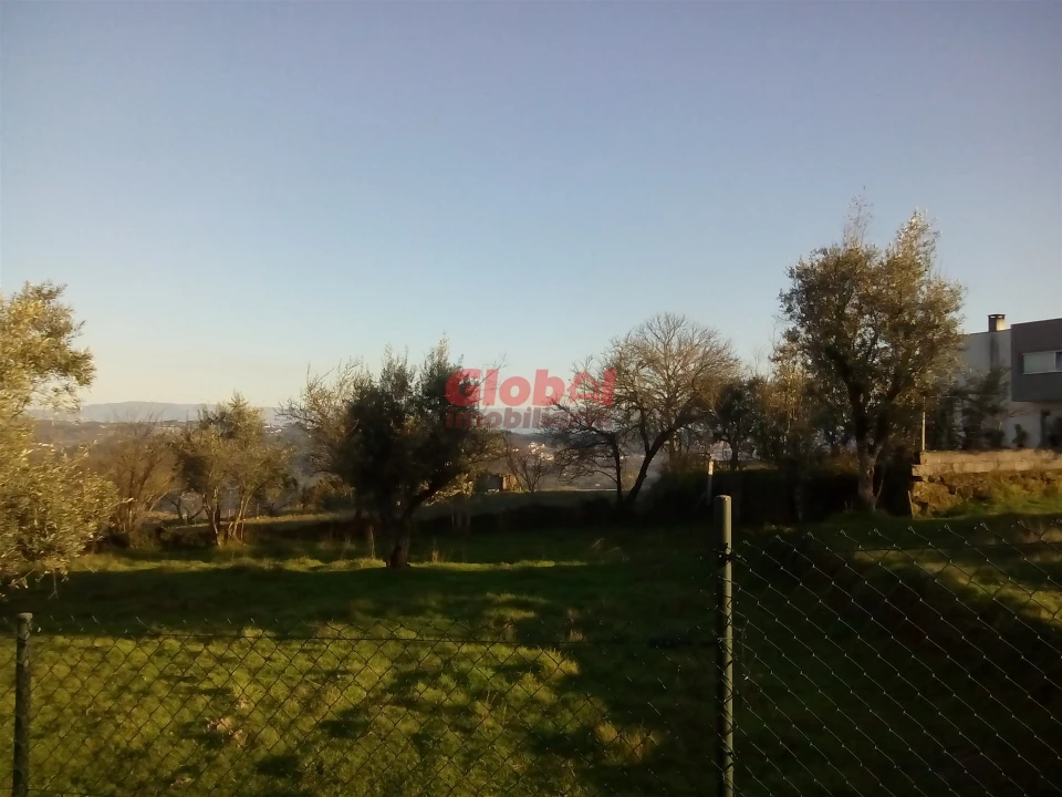 Terreno para Venda em Fragosela Foto 4