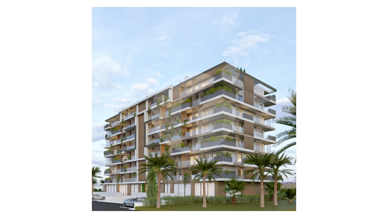 Apartamento T4 para Venda em Faro (Sé e São Pedro) Foto 1
