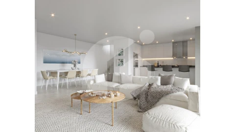 Apartamento T4 para Venda em Faro (Sé e São Pedro)