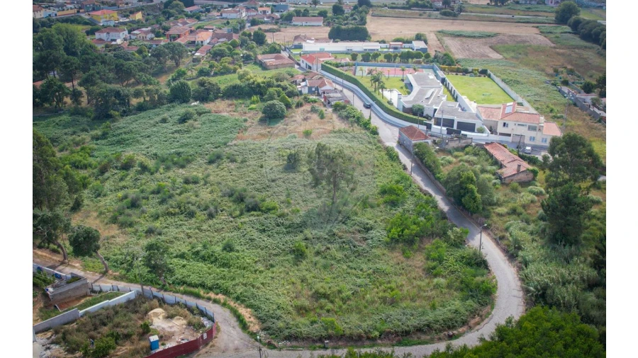 Terreno para Venda em Silvalde Foto 1