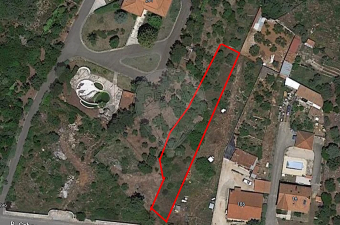 Terreno para Venda em Minde Foto 1