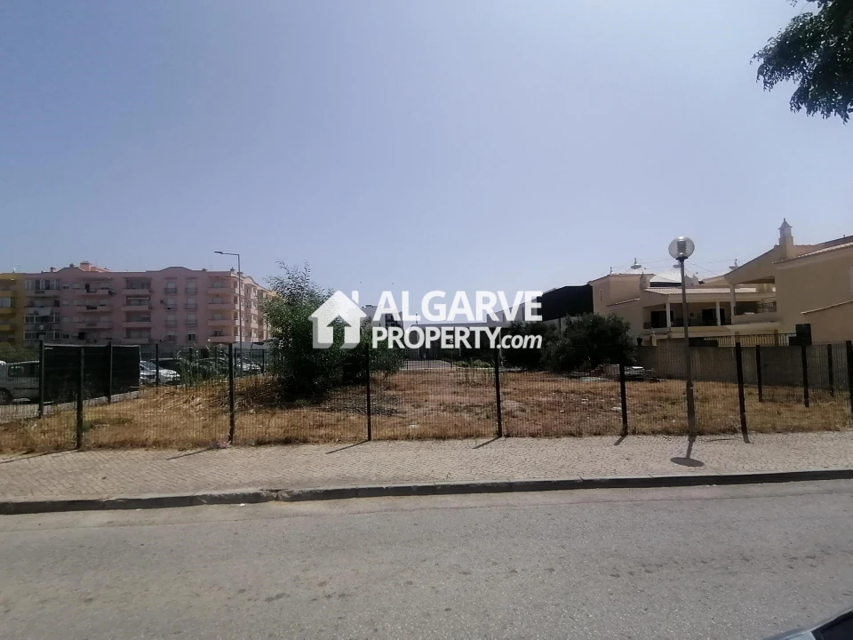 Terreno para Venda em Quelfes Planta 3