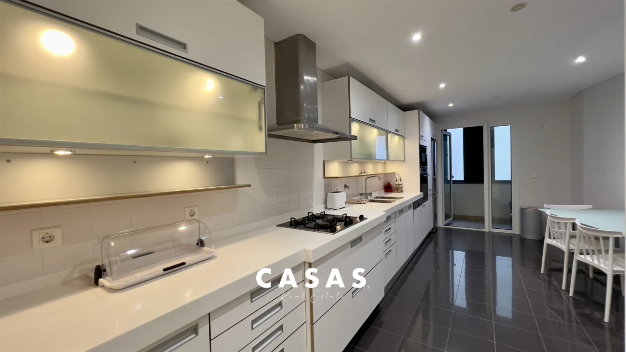 Apartamento T4 para Venda em São Martinho Foto 18