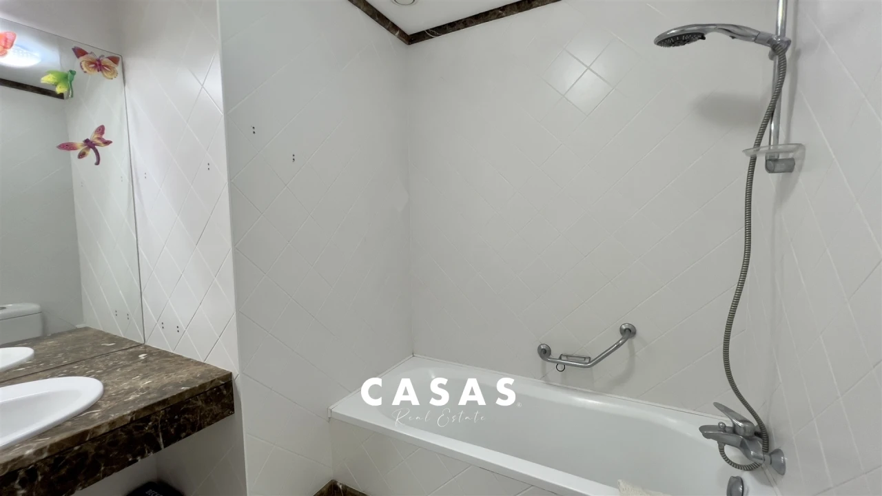 Apartamento T4 para Venda em São Martinho Foto 23
